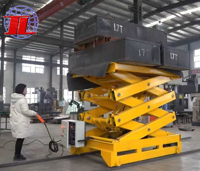 轨道行走升降平台